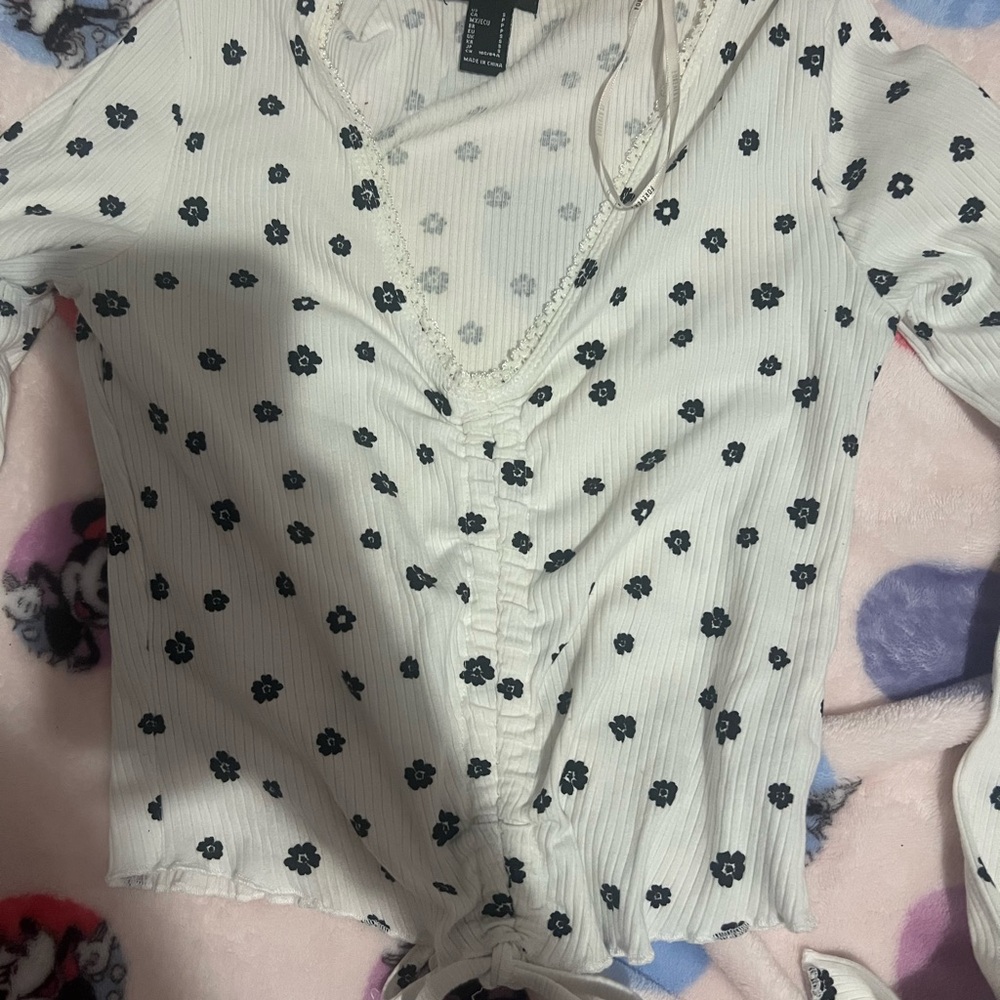 Forever 21 Cream Ruched 3/4 Sleeve Blouse